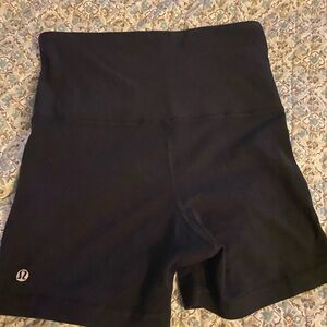 Lulu black shorts